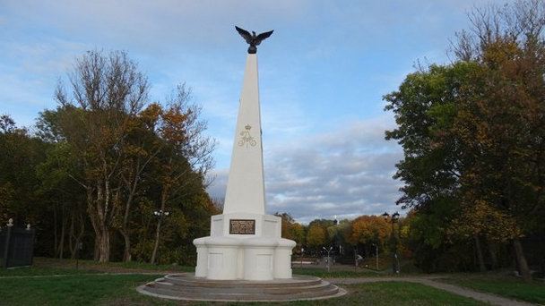 Памятник Софийскому полку в Смоленске (фото)