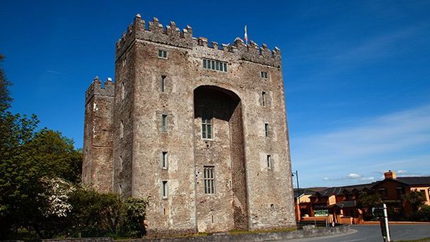 Замок Бунратти в Клэре