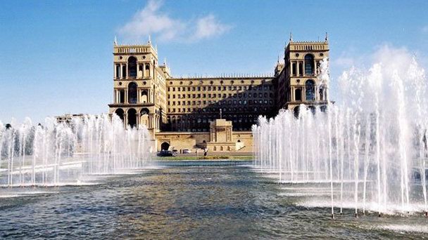 Площадь Азадлыг в Баку Площадь Азадлыг в Баку