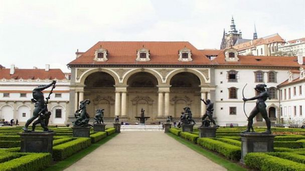 Валдштейнский дворец в Праге