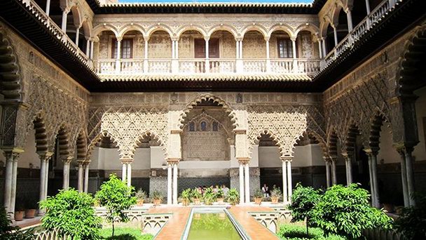 Крепость Королевский Алькасар в Севильи