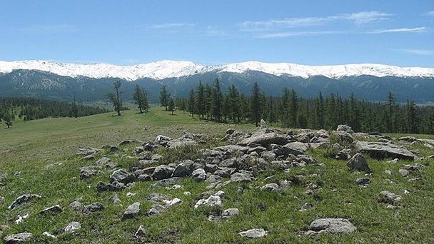 Хребет Хан-Хухийн нуруу в Улан-Баторе Хребет Хан-Хухийн нуруу в Улан-Баторе