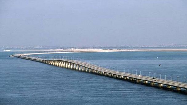 Мост Кинг-Фахд-Козуэй в Манаме