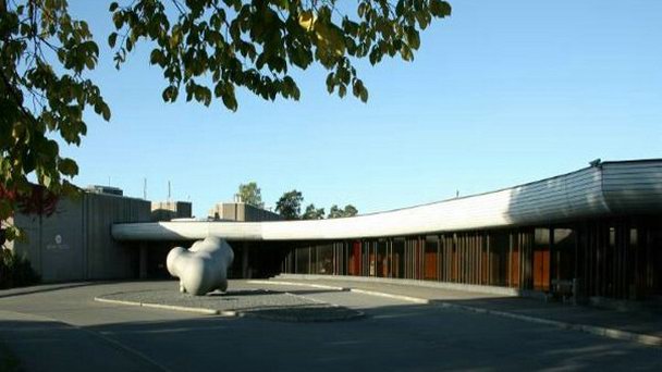 Центр искусств Хени-Унстад в Осло Центр искусств Хени-Унстад в Осло