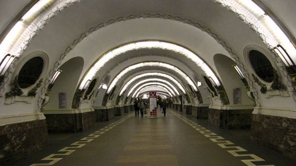 Станция метро Площадь Восстания в Санкт-Петербурге