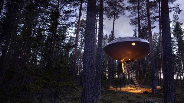 Отель-летающая тарелка в Харадсе Отель-летающая тарелка в Харадсе