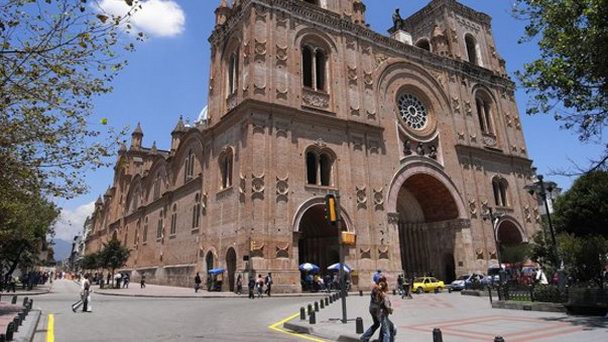 Кальдерон в Кито