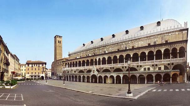 Палаццо делла Раджоне в Венето Палаццо делла Раджоне в Венето