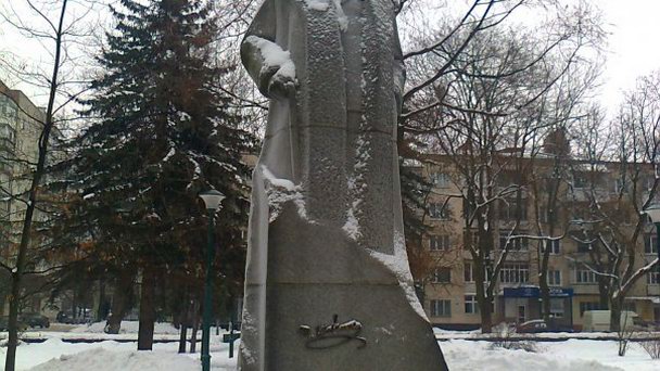 Памятник Т.Г. Шевченко в Хмельницком