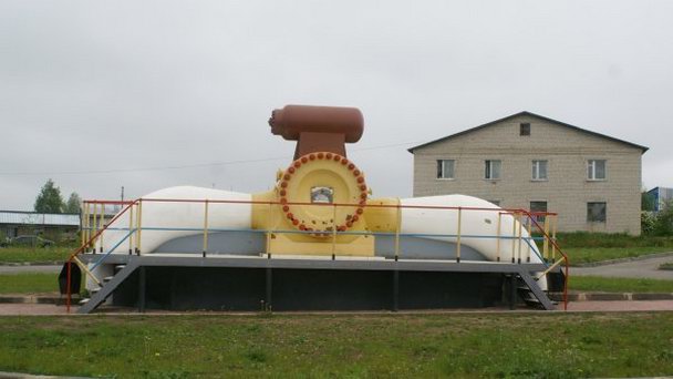 Памятник «Нагнетателю» в Вологде