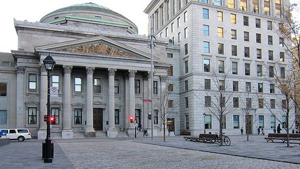 Здание Банка Монреаля в Монреале