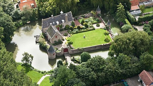 Замок Баарланд в Зеландии