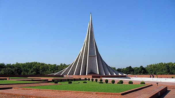 Монумент Jatiyo Smriti Soudho в Даке