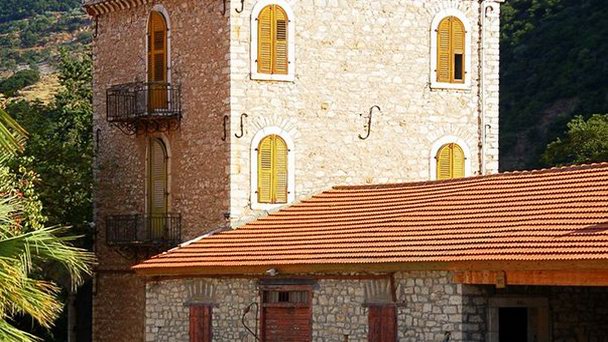 Винный завод Ахайя Клаус на Пелопоннесе