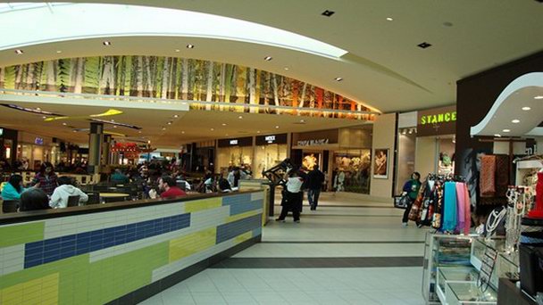 Торговый центр Upper Canada Mall в Онтарио