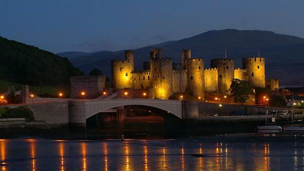 Замок Конуи в Уэльсе