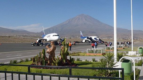 Аэропорт Родригес Баллон в Арекипе