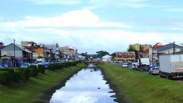 Канал Люссо в Кайенне Канал Люссо в Кайенне