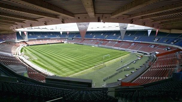 Парк де Пренс в Париже