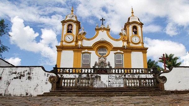 Церковь Санту-Антониу в Минас-Жерайсе Церковь Санту-Антониу в Минас-Жерайсе