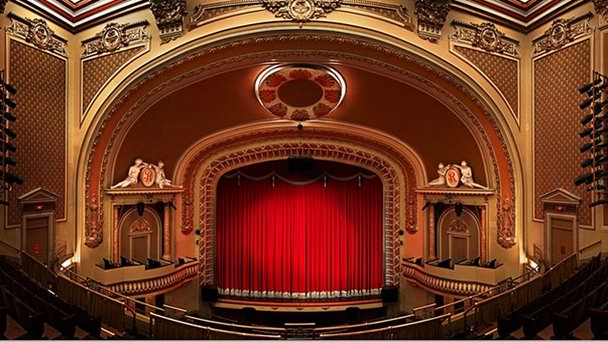 Театр Макферсона в Британской Колумбии