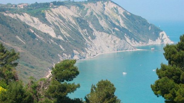 Мыс Конеро в Анконе Мыс Конеро в Анконе