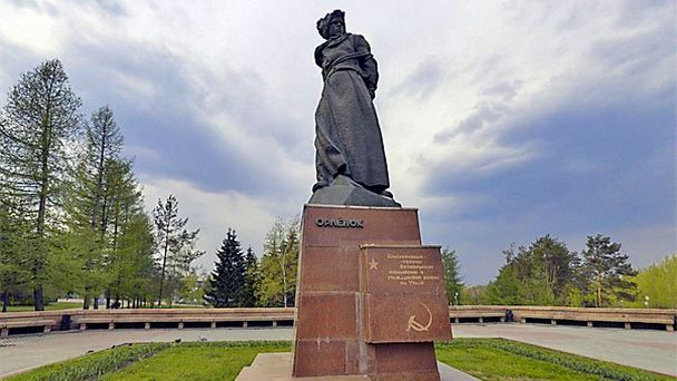Памятник Орленок (фото)