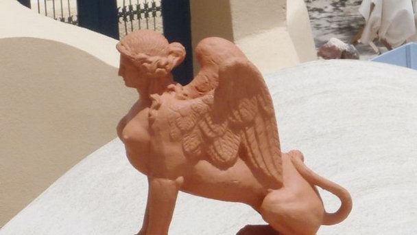 Скульптура Сфинкс на Санторини