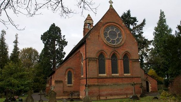 Церковь всех святых в Аскоте в Англии