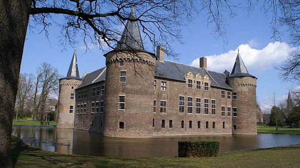 Замок Хелмонд в Северном Брабанте