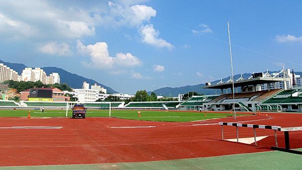 Стадион Чхунджу в Сеуле Стадион Чхунджу в Сеуле