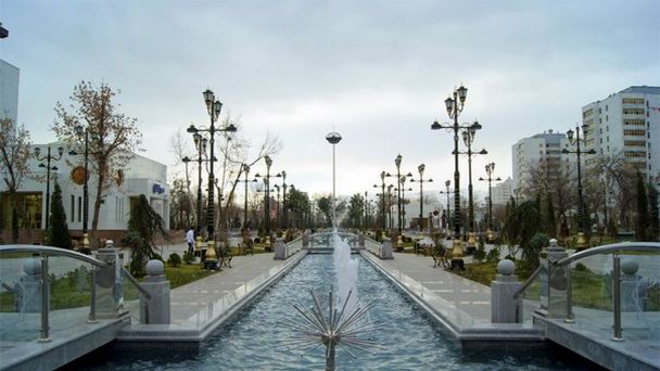 Аллея вдохновения в Ашгабате Аллея вдохновения в Ашгабате