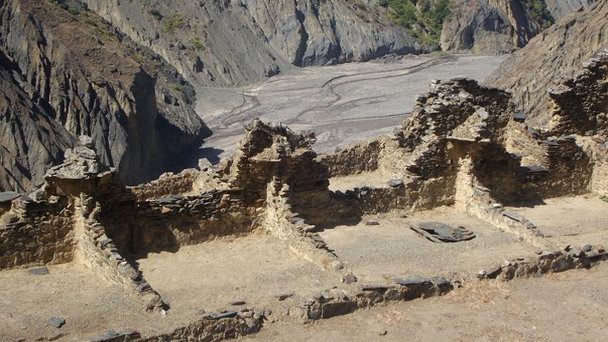 Древний город Исканвайя в Ла Пасе Древний город Исканвайя в Ла Пасе