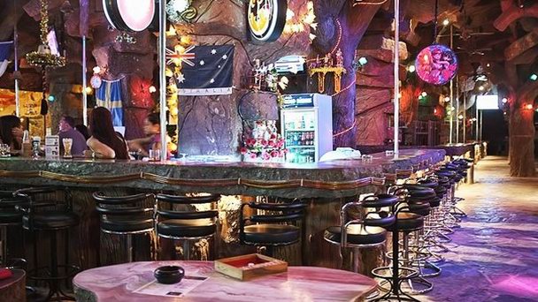 Улица клубов Бангла роад на Пхукет