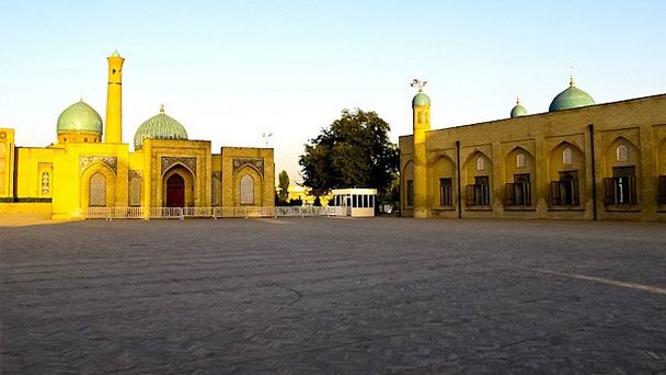 Площадь Хаст-Имам в Ташкенте