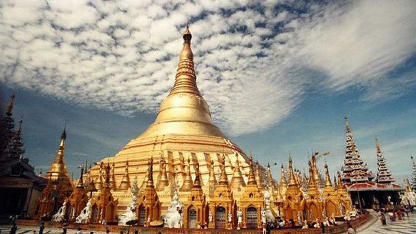 Пагода (ступа) Шведагон в Багане