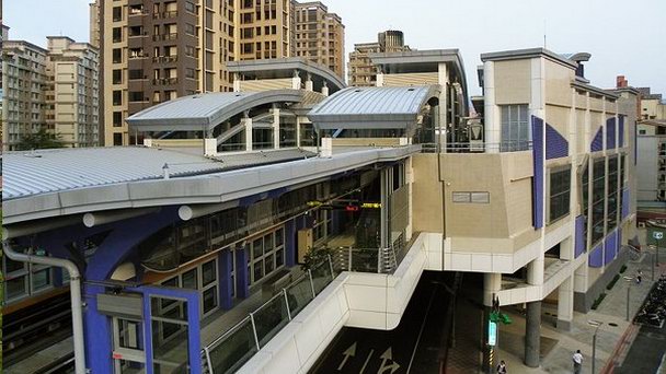 Станция Хучжоу в Тайпее