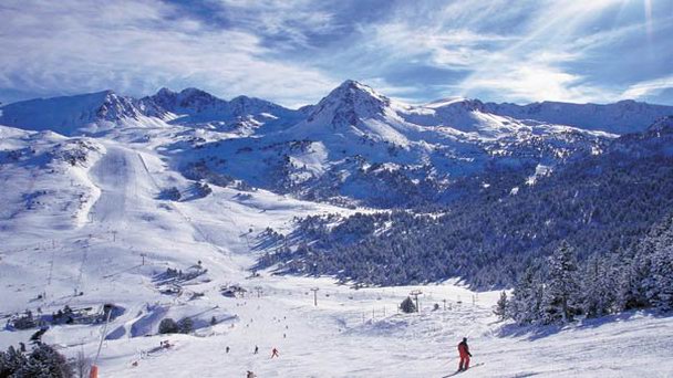 Горнолыжный курорт Грандвалира в Андорре ла Велла