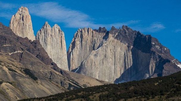 Гранитные башни Пайне в Торрес-дель-Пайне Гранитные башни Пайне в Торрес-дель-Пайне