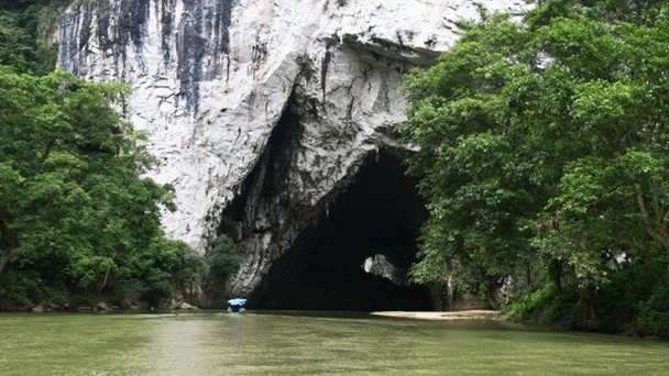 Пещера Puong в Баккане