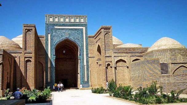 Архитектурный ансамбль Султан-Саадат в Термезе