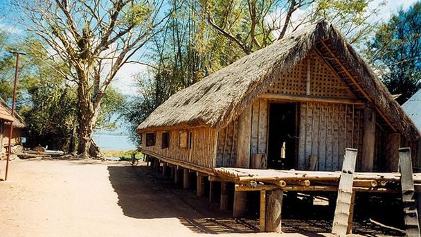 Деревня Лак в Даклаке Деревня Лак в Даклаке