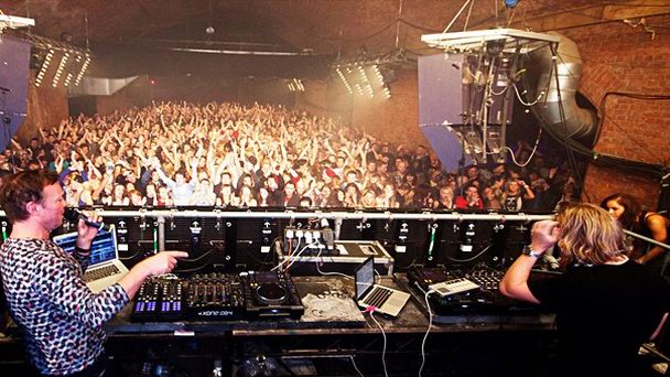 Клуб Warehouse Project в Англии