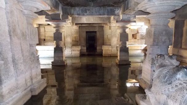 Подземный храм Шивы в Карнатаке