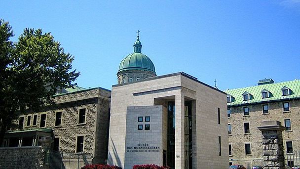 Остатки первой больницы Отель-Дьё в Монреале