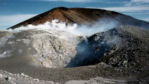 Вулкан Сольфатара (фото)