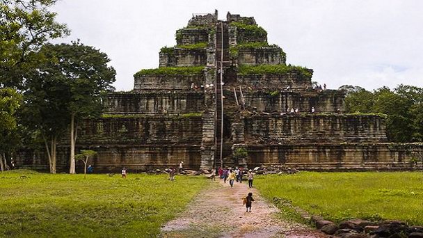 Древняя столица Кох Керр в Сием Рипе Древняя столица Кох Керр в Сием Рипе