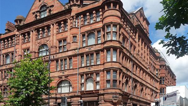 Здание на 107 Piccadilly в Англии