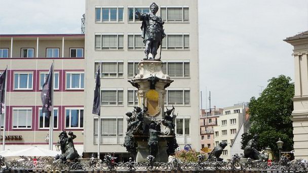 Фонтан Август в Баварии