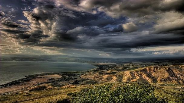 Озеро Кинерет в Галилее Озеро Кинерет в Галилее